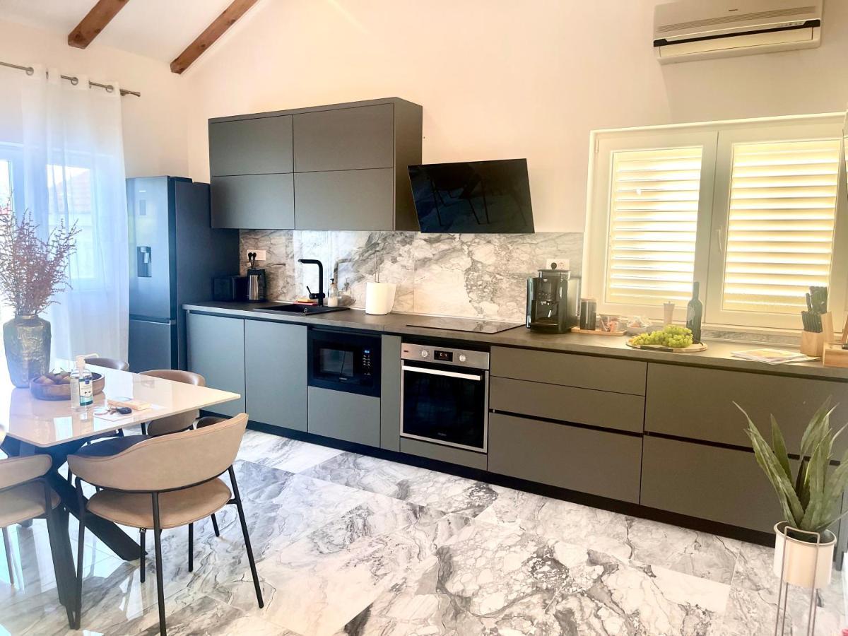 Luxury Penthouse Avalon Apartment Кавтат Екстериор снимка