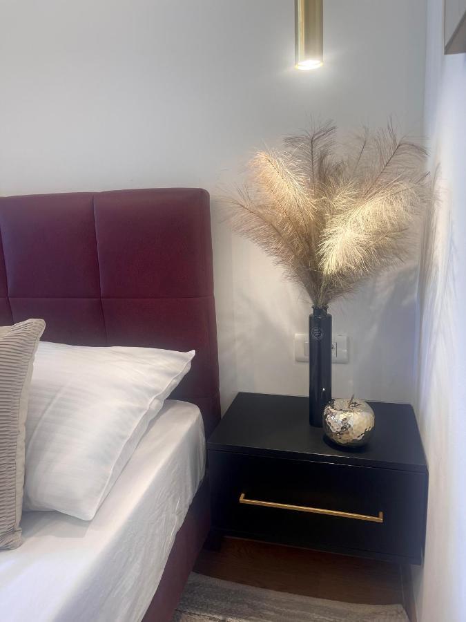 Luxury Penthouse Avalon Apartment Кавтат Екстериор снимка