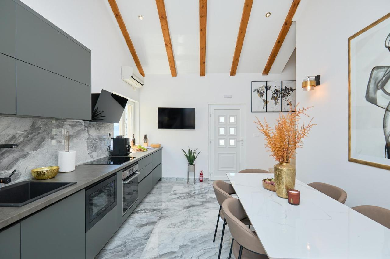 Luxury Penthouse Avalon Apartment Кавтат Екстериор снимка